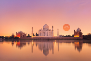 Taj Mahal a Agra, India al tramonto