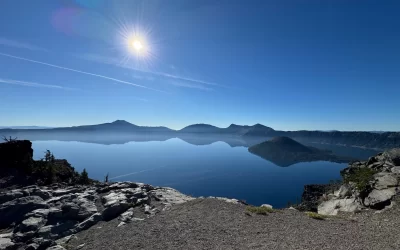 Alba sul Parco Nazionale di Crater Lake, Oregon